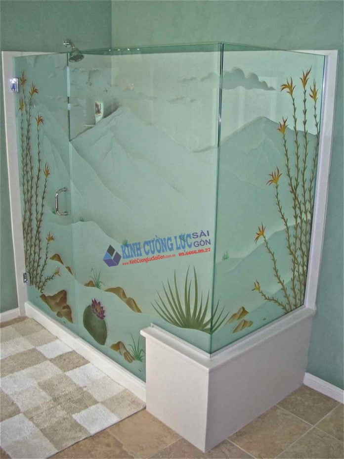 Mẫu phòng tắm vách kính hoa văn
