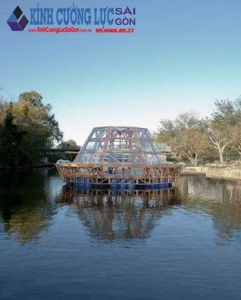 Nhà kính nổi JellyfishBarge